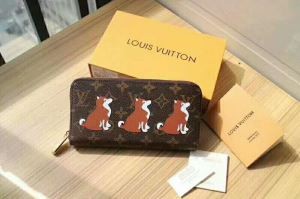 LV2018人気定番 可愛い犬 ルイヴィトン 財布 コピー モノグラム柄 注目の逸品 レディース財布