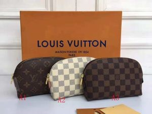 LOUIS VUITTON ルイ ヴィトン 化粧ポーチ 3色可選 2018激安セール最高峰 超人気大特価