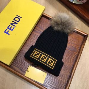 フェンディ コピーFENDI秋冬新作のFFロゴデザインレディースニットハットファッションキャップ