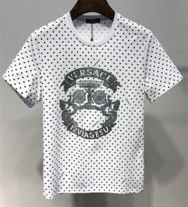 2色可選 半袖Tシャツ 19ss完売必至夏季 春夏新作奇跡の再入荷 海外限定新作 VERSACE ヴェルサーチ