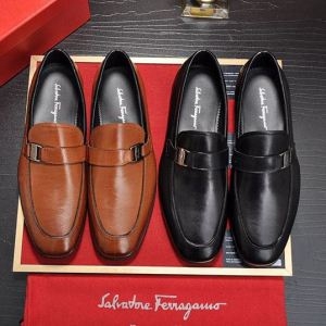 長時間通用定番　夏季発売　FERRAGAMOビジネスシューズスーパーコピーフェラガモ 靴 コピー　カジュアルな印象を与える　快適な履き心地　軽量で屈曲性　