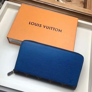 使えて可愛いデザイン夏新品 19SS 待望の新作カラー ルイ ヴィトン LOUIS VUITTON 財布