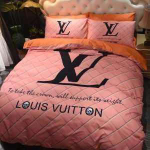 2019年秋冬コレクションを展開中 ルイ ヴィトン LOUIS VUITTON 寝具4点セット 冬の防寒に欠かせないアイテム