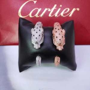 Cartier ブレスレット レディース 都会的でスタイリッシュに仕上げる 限定品 カルティエ コピー シルバー ゴールド コーデ 最安値
