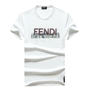 デイリーに使える  2色可選 半袖Tシャツ デザイン性に心が踊る フェンディ FENDI 春夏コーデを先取り