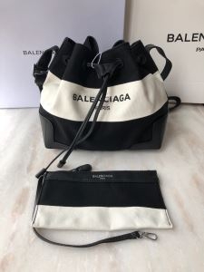 バレンシアガ ショルダーバッグ コピー 抜群の華やかさを誇るモデル レディース 2020新作 BALENCIAGA ロゴ ブランド 最安値