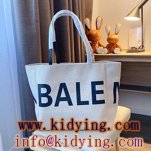 BALENCIAGA バレンシアガ バッグ キャンバス&カーフスキン 大容量 シンプルな雰囲気 耐久性に優れる上品